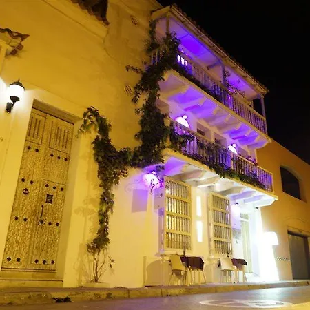 Makondo Hotel 3*